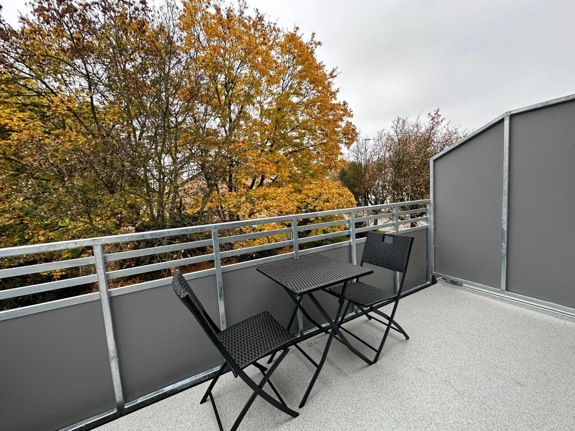Modernes Apartment In Guter Lage Ingolstadt Bagian luar foto