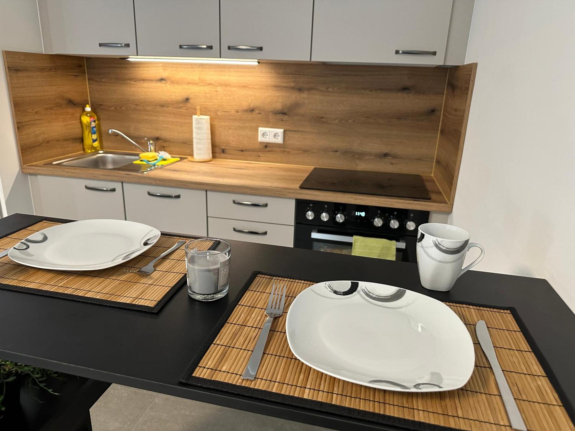 Modernes Apartment In Guter Lage Ingolstadt Bagian luar foto